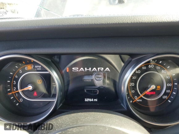 2022 Jeep Wrangler Unlimited Sahara z VIN 1C4HJXEN0NW110192, wystawiony jako Copart lot #57206625 z przebiegiem 32 964 mil mil oraz Szkoda całkowita • Salvage title. Historia ofert i sprzedaży dostępna na DreamBid. Obrazek 9.
