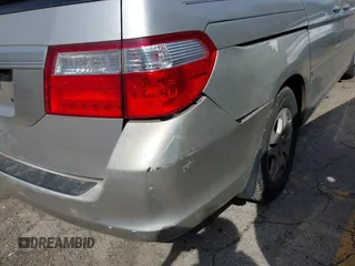 2006 Honda Odyssey EX z VIN 5FNRL38456B400315, wystawiony jako IAAI lot #41803520 z przebiegiem 191 851 mil mil oraz . Historia ofert i sprzedaży dostępna na DreamBid. Obrazek 6.