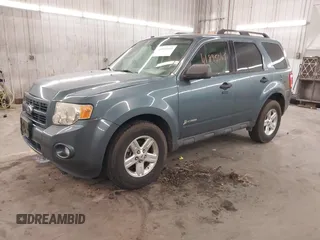 2011 Ford Escape Hybrid с VIN 1FMCU5K34BKC19603, выставлен на аукционе IAAI как лот 41895045 с пробегом 117 922 миль миль и . История ставок и продаж доступна на DreamBid. Изображение 18.