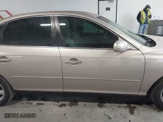 2007 Hyundai Azera GLS with VIN KMHFC46D07A201772, listed as a IAAI auction lot 41212596 with 314,234 mi miles. Bid and sale history available at carsss.com. Image 13.