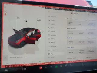 2024 Tesla Model Y Long Range z VIN 7SAYGDEE6RF156183, wystawiony jako Copart lot #61410155 z przebiegiem 27 112 mil mil oraz Szkoda całkowita • Salvage title. Historia ofert i sprzedaży dostępna na DreamBid. Obrazek 9.
