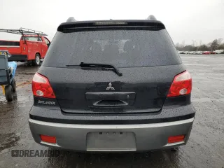 2005 Mitsubishi Outlander XLS with VIN JA4LX41F95U032183, listed as a Copart auction lot 49083555 with 159,392 mi miles and Salvage Title. Bid and sale history available at carsss.com. Image 6.