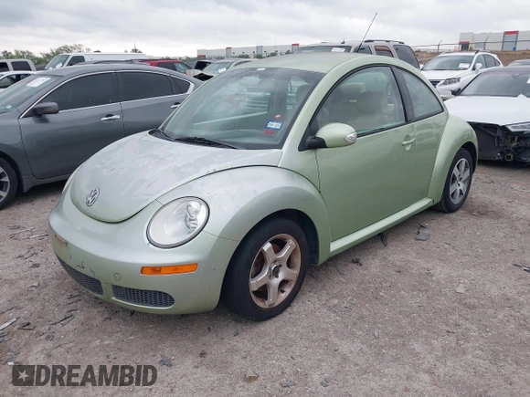 2006 Volkswagen New Beetle Coupe with VIN 3VWPW31CX6M416079, listed as a IAAI auction lot 42100000 with 108,268 mi miles. Bid and sale history available at carsss.com. Image 2.