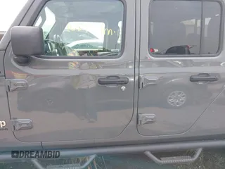 2020 Jeep Gladiator Overland with VIN 1C6HJTFG0LL169628, listed as a IAAI auction lot 42476729 with 102,874 mi miles and . Bid and sale history available at DreamBid. Image 15.