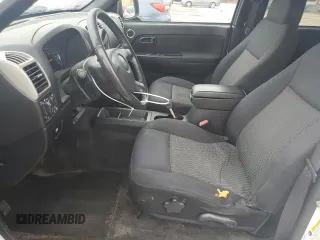 2007 GMC Canyon SLE1 z VIN 1GTDS13E678222966, wystawiony jako Copart lot #59161005 z przebiegiem 216 084 mil mil oraz Czysty tytuł • Clean title. Historia ofert i sprzedaży dostępna na DreamBid. Obrazek 7.