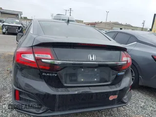 2019 Honda Clarity z VIN JHMZC5F11KC005316, wystawiony jako IAAI lot #42206674 z przebiegiem 127 498 mil mil oraz . Historia ofert i sprzedaży dostępna na DreamBid. Obrazek 16.