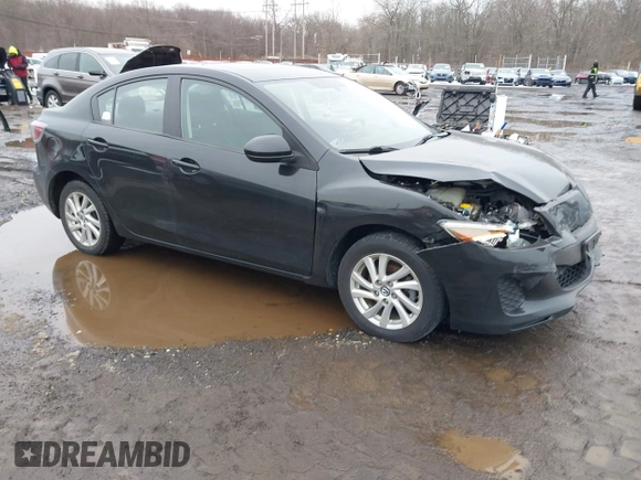 2013 Mazda 3 i Touring z VIN JM1BL1VPXD1822414, wystawiony jako IAAI lot #41526923 z przebiegiem 101 825 mil mil oraz . Historia ofert i sprzedaży dostępna na DreamBid. Obrazek 1.