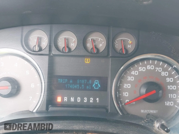 2009 Ford F-150 XL с VIN 1FTRF12899KB32240, выставлен на аукционе IAAI как лот 42437862 с пробегом 174 045 миль миль и . История ставок и продаж доступна на DreamBid. Изображение 7.