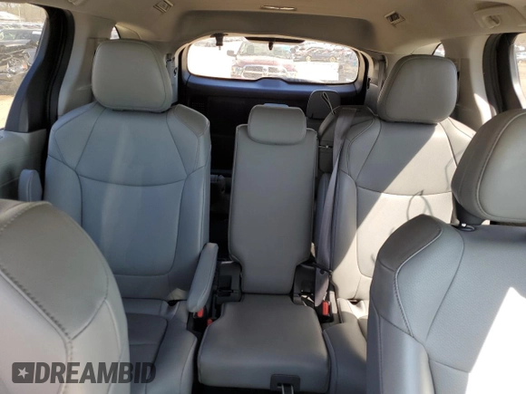 2021 Toyota Sienna XLE z VIN 5TDYRKEC0MS066655, wystawiony jako Copart lot #50241905 z przebiegiem 99 066 mil mil oraz Szkoda całkowita • Salvage title. Historia ofert i sprzedaży dostępna na DreamBid. Obrazek 10.