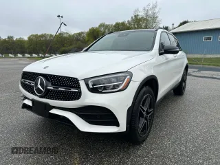 2021 Mercedes-Benz GLC 300 z VIN W1N0G8EB4MV283010, wystawiony jako Copart lot #56222655 z przebiegiem 110 910 mil mil oraz Czysty tytuł • Clean title. Historia ofert i sprzedaży dostępna na DreamBid. Obrazek 1.
