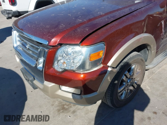 2010 Ford Explorer Eddie Bauer z VIN 1FMEU6EE5AUA98532, wystawiony jako IAAI lot #41834357 z przebiegiem 160 024 mil mil oraz . Historia ofert i sprzedaży dostępna na DreamBid. Obrazek 6.