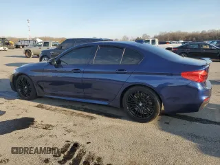2020 BMW 5 Series M550i xDrive z VIN WBAJS7C06LBN95994, wystawiony jako Copart lot #47009075 z przebiegiem Nie podano mil oraz Szkoda całkowita • Salvage title. Historia ofert i sprzedaży dostępna na DreamBid. Obrazek 2.