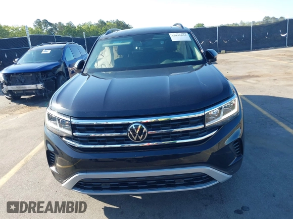2022 Volkswagen Atlas SE z VIN 1V2KR2CA0NC564914, wystawiony jako IAAI lot #42035604 z przebiegiem 35 678 mil mil oraz . Historia ofert i sprzedaży dostępna na DreamBid. Obrazek 12.