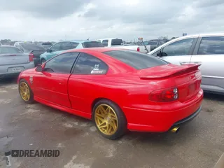 2005 Pontiac GTO with VIN 6G2VX12U85L372125, listed as a IAAI auction lot 41713551 with 149,103 mi miles. Bid and sale history available at carsss.com. Image 3.