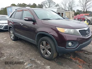 2012 Kia Sorento EX with VIN 5XYKU3A63CG219812, listed as a IAAI auction lot 41452705 with 247,584 mi miles. Bid and sale history available at carsss.com. Image 1.