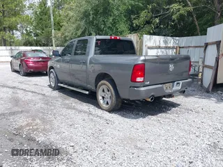 2013 Ram 1500 Express z VIN 1C6RR6KT2DS562992, wystawiony jako IAAI lot #42345919 z przebiegiem 246 114 mil mil oraz . Historia ofert i sprzedaży dostępna na DreamBid. Obrazek 3.