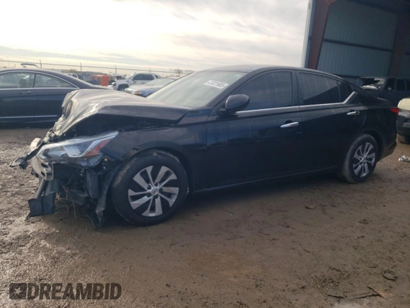 2019 Nissan Altima 2.5 S with VIN 1N4BL4BV7KC230108, listed as a Copart auction lot 41821985 with 121,350 mi miles and Salvage Title. Bid and sale history available at carsss.com. Image 1.