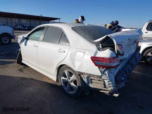 2011 Toyota Camry LE with VIN 4T1BF3EK8BU701377, listed as a IAAI auction lot 40990252 with 1 mi miles. Bid and sale history available at carsss.com. Image 3.