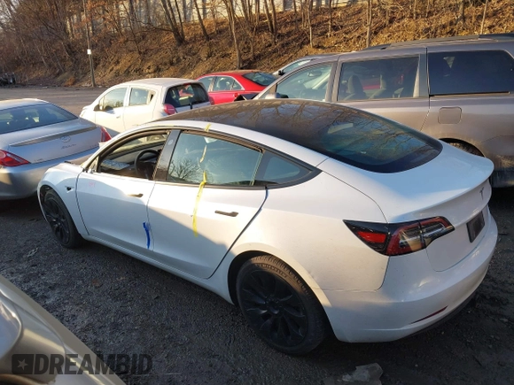 2023 Tesla Model 3 z VIN 5YJ3E1EAXPF584537, wystawiony jako IAAI lot #41464243 z przebiegiem 33 229 mil mil oraz . Historia ofert i sprzedaży dostępna na DreamBid. Obrazek 15.