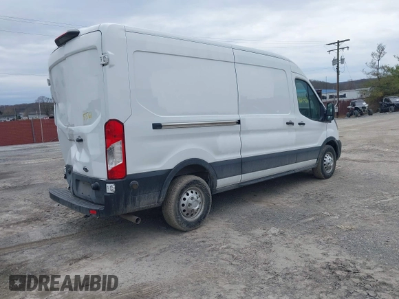 2020 Ford Transit Cargo z VIN 1FTBR2C86LKB45614, wystawiony jako IAAI lot #41665561 z przebiegiem 50 727 mil mil oraz . Historia ofert i sprzedaży dostępna na DreamBid. Obrazek 4.
