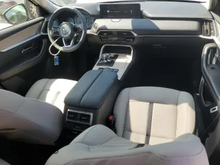 2025 Mazda CX-90 Preferred z VIN JM3KKBHD1S1222637, wystawiony jako Copart lot #56177655 z przebiegiem 2 732 mil mil oraz Nie do naprawy • Non repairable. Historia ofert i sprzedaży dostępna na DreamBid. Obrazek 8.
