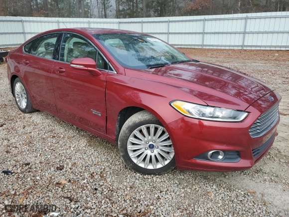 2013 Ford Fusion Energi SE Luxury with VIN 3FA6P0PU8DR232873, listed as a Copart auction lot 85103034 with 96,730 mi miles and Salvage Title. Bid and sale history available at carsss.com. Image 4.