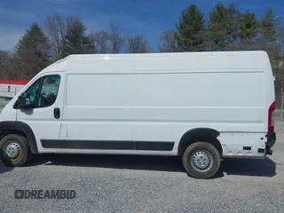 2025 Ram ProMaster Cargo Tradesman with VIN 3C6MRVJG1SE519849, listed as a IAAI auction lot 41782361 with 2,288 mi miles and . Bid and sale history available at DreamBid. Image 13.
