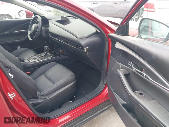 2025 Mazda CX-30 S Carbon Edition with VIN 3MVDMBCM8SM793580, listed as a IAAI auction lot 42159191 with 3,857 mi miles and . Bid and sale history available at DreamBid. Image 5.
