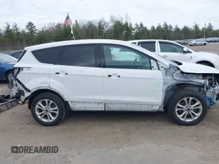 2019 Ford Escape SE z VIN 1FMCU0GD4KUC35521, wystawiony jako IAAI lot #42066188 z przebiegiem 114 712 mil mil oraz . Historia ofert i sprzedaży dostępna na DreamBid. Obrazek 14.