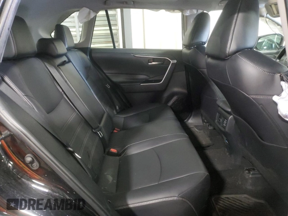 2022 Toyota RAV4 XLE Premium with VIN 2T3A1RFVXNC316132, listed as a Copart auction lot 55650775 with 30,860 mi miles and Salvage title. Bid and sale history available at DreamBid. Image 11.
