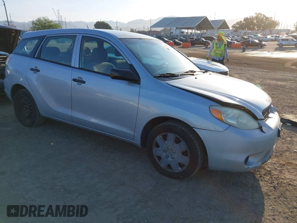 2006 Toyota Matrix STD with VIN 2T1KR32E26C588104, listed as a IAAI auction lot 41977865 with 242,577 mi miles and . Bid and sale history available at carsss.com. Image 1.