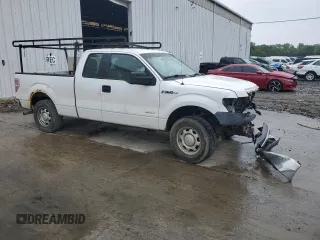 2013 Ford F-150 XL z VIN 1FTFX1CT2DKF61201, wystawiony jako Copart lot #58761215 z przebiegiem Nie podano mil oraz Szkoda całkowita • Salvage title. Historia ofert i sprzedaży dostępna na DreamBid. Obrazek 4.