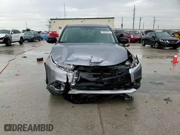 2018 Mitsubishi Outlander ES z VIN JA4AD2A33JJ002909, wystawiony jako Copart lot #55693795 z przebiegiem 95 454 mil mil oraz Szkody całkowita. Historia ofert i sprzedaży dostępna na DreamBid. Obrazek 15.