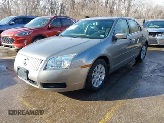 2009 Mercury Milan with VIN 3MEHM07Z49R630806, listed as a IAAI auction lot 41423374 with 111,437 mi miles. Bid and sale history available at carsss.com. Image 17.