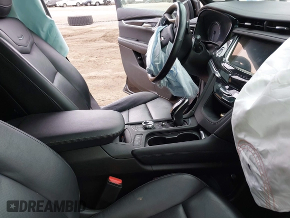 2021 Cadillac XT6 Premium Luxury with VIN 1GYKPCRSXMZ222454, listed as a IAAI auction lot 41648439 with 113,547 mi miles and . Bid and sale history available at carsss.com. Image 5.
