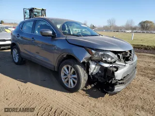 2018 Nissan Rogue Sport SV with VIN JN1BJ1CRXJW284440, listed as a Copart auction lot 68702582 with 64,112 mi miles. Bid and sale history available at carsss.com. Image 4.