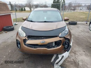 2018 Kia Sportage LX with VIN KNDPMCAC3J7422785, listed as a IAAI auction lot 41869603 with 84,378 mi miles. Bid and sale history available at carsss.com. Image 12.