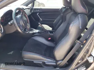 2015 Subaru BRZ Series.Blue с VIN JF1ZCAC14F9605657, выставлен на аукционе Copart как лот 57150405 с пробегом Не указан миль и Списание • Salvage title. История ставок и продаж доступна на DreamBid. Изображение 7.