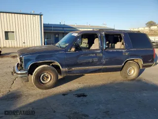 1998 Chevrolet Tahoe with VIN 1GNEC13R8WJ313742, listed as a Copart auction lot 86065574 with 201,120 mi miles and Salvage Title. Bid and sale history available at carsss.com. Image 1.