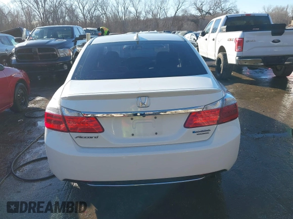 2014 Honda Accord Touring with VIN 1HGCR6F7XEA003663, listed as a IAAI auction lot 41327750 with 162,513 mi miles and . Bid and sale history available at DreamBid. Image 16.