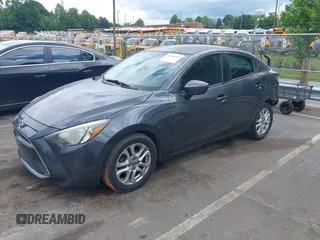 2016 Scion iA z VIN 3MYDLBZV5GY133972, wystawiony jako IAAI lot #42260164 z przebiegiem 156 981 mil mil oraz . Historia ofert i sprzedaży dostępna na DreamBid. Obrazek 2.