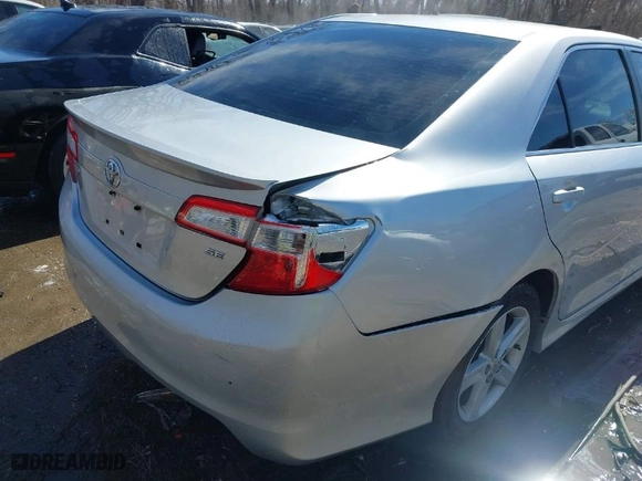 2012 Toyota Camry L with VIN 4T1BF1FK0CU144680, listed as a IAAI auction lot 41694659 with 162,479 mi miles. Bid and sale history available at carsss.com. Image 6.