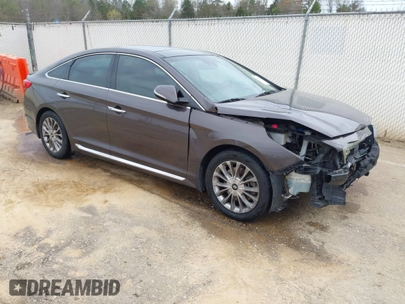 2015 Hyundai Sonata Limited with VIN 5NPE34AF4FH037765, listed as a IAAI auction lot 41887280 with 235,024 mi miles and . Bid and sale history available at carsss.com. Image 1.
