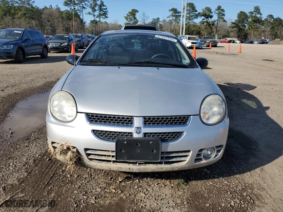 2004 Dodge Neon SXT with VIN 1B3ES56CX4D535514, listed as a Copart auction lot 47447545 with 82,451 mi miles and Salvage Title. Bid and sale history available at carsss.com. Image 5.