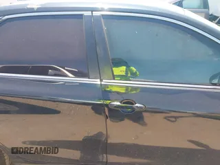 2016 Toyota Camry XLE with VIN 4T4BF1FK3GR535768, listed as a IAAI auction lot 41988698 with 157,452 mi miles. Bid and sale history available at carsss.com. Image 14.