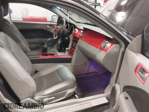 2006 Ford Mustang Standard with VIN 1ZVHT80N565237483, listed as a IAAI auction lot 42212367 with 132,005 mi miles and . Bid and sale history available at carsss.com. Image 5.