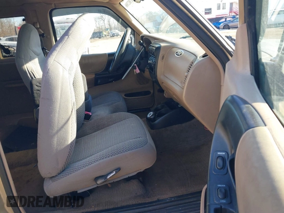 1999 Ford Ranger XLT with VIN 1FTYR14X3XPA62113, listed as a IAAI auction lot 41382306 with 146,086 mi miles. Bid and sale history available at carsss.com. Image 5.