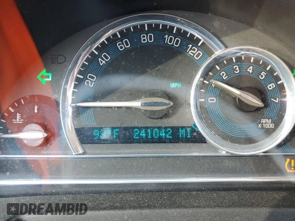 2009 Chevrolet HHR 2LT with VIN 3GNCA53V19S525922, listed as a Copart auction lot 63428195 with 241,042 mi miles and Salvage title. Bid and sale history available at DreamBid. Image 9.