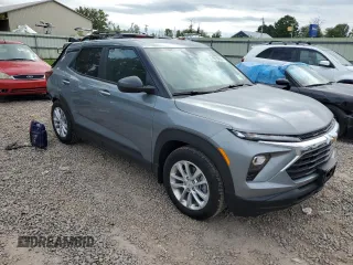 2024 Chevrolet TrailBlazer LS with VIN KL79MMS25RB052353, listed as a Copart auction lot 69180094 with 4,871 mi miles and Salvage Title. Bid and sale history available at DreamBid. Image 4.