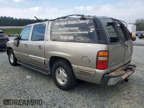 2001 GMC Yukon XL SLT with VIN 3GKEC16T51G248329, listed as a Copart auction lot 73665244 with 247,002 mi miles and Salvage Title. Bid and sale history available at carsss.com. Image 2.